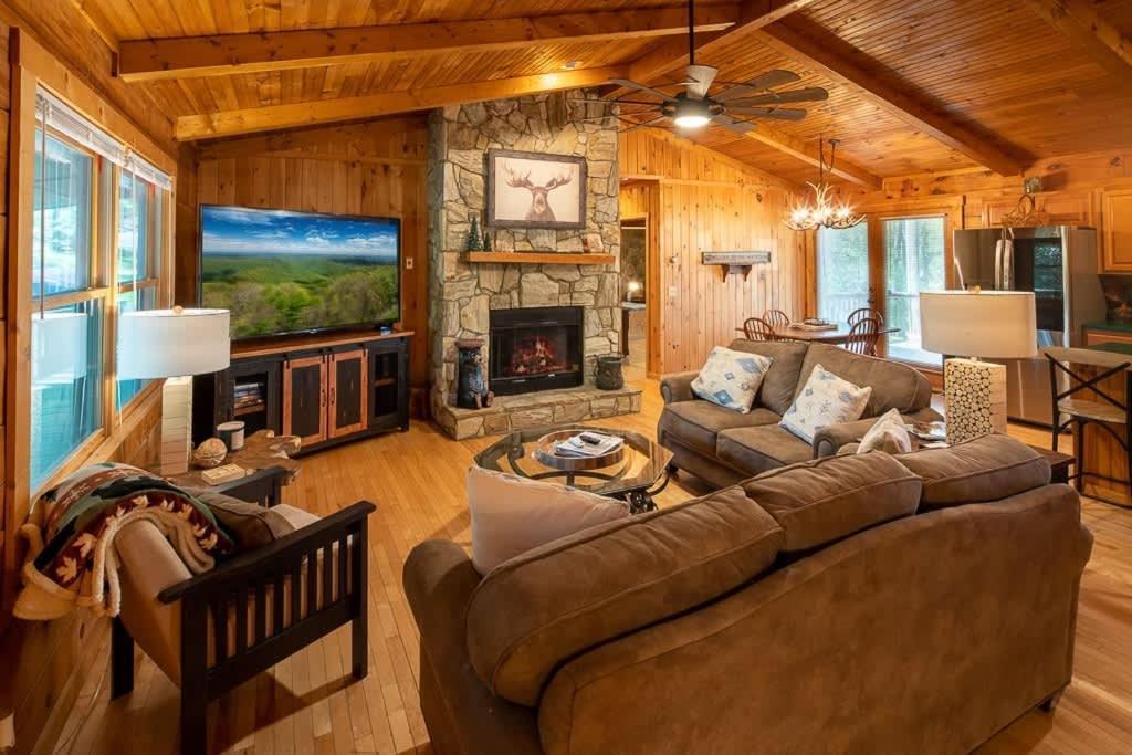 Cozy 'Grey Fox' Cabin Between Boone & Blowing Rock Buitenkant foto